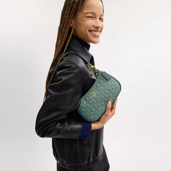 NWT Coach CY674 Teri Signature Blocked Leather Shoulder Bag in Sage Green SEALED - Picture 3 of 10